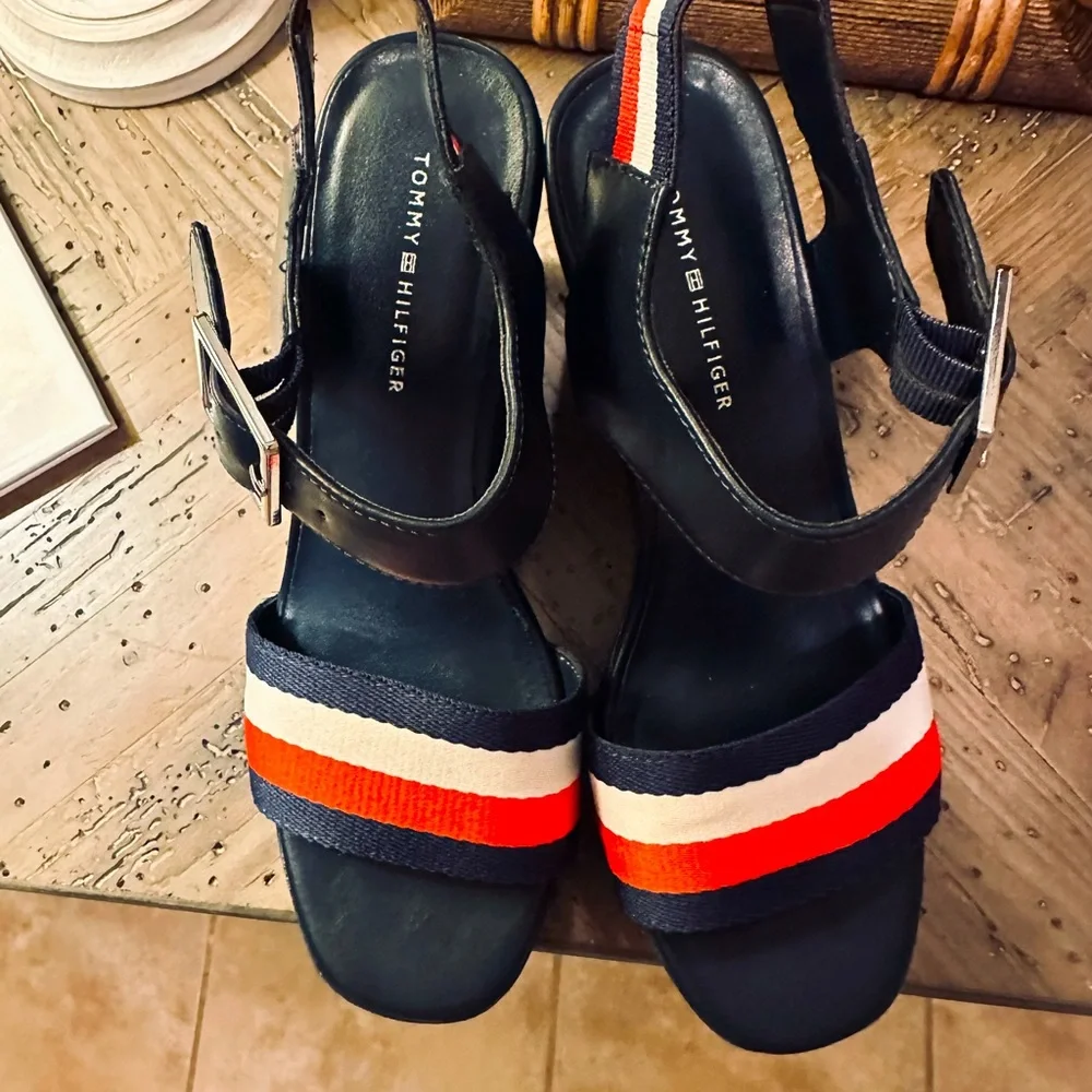 Women’s Tommy Hilfiger platform Sandals - Picture 4 of 6